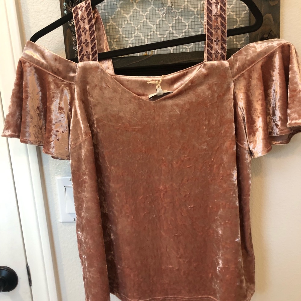 super cute funky top